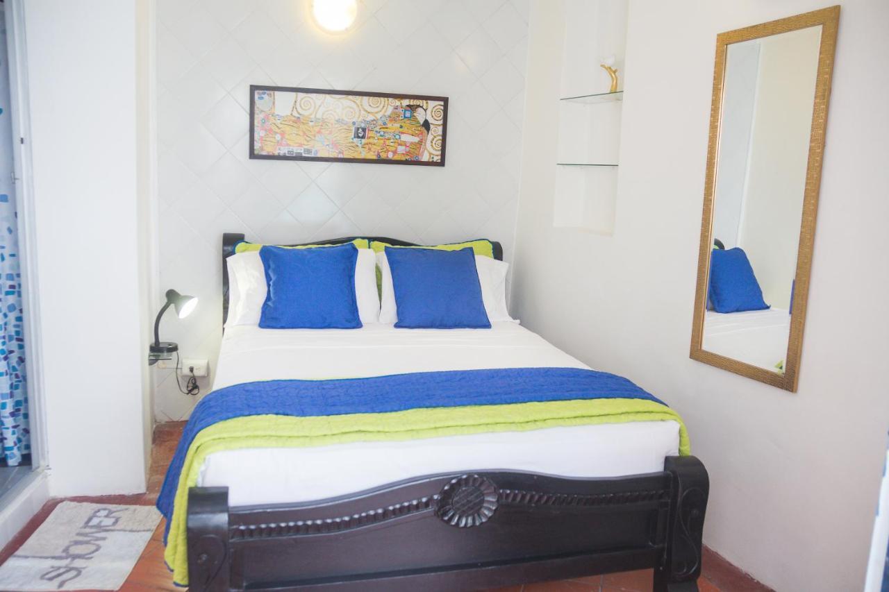 Hotel Plaza De La Trinidad Cartagena ภายนอก รูปภาพ