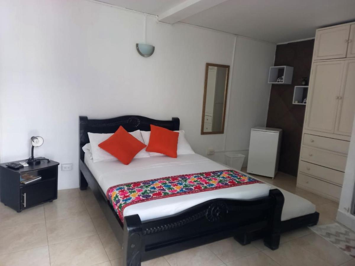 Hotel Plaza De La Trinidad Cartagena ภายนอก รูปภาพ