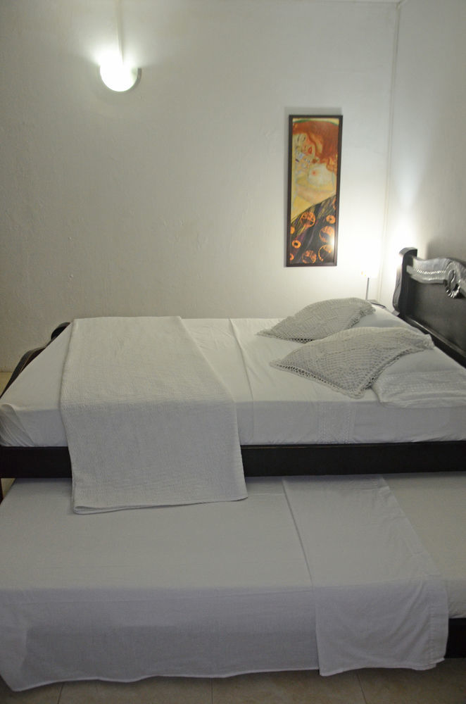 Hotel Plaza De La Trinidad Cartagena ภายนอก รูปภาพ